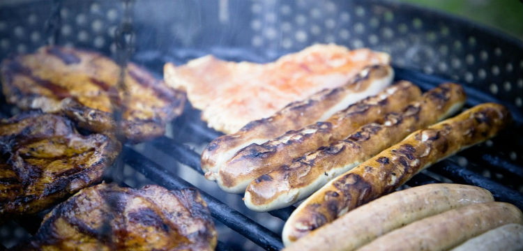 Jaki grill wybrać? Grill gazowy czy węgowy? Jaki grill wybrać? Grill gazowy czy węgowy?