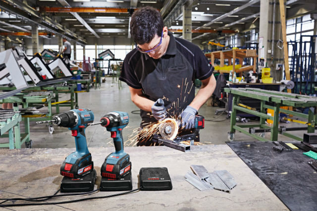 Bosch Wireless Charging - system, kt&oacute;ry pozwala inducyjnie ładować akumulatory