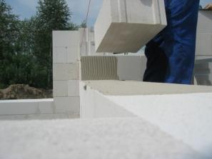 Domy z betonu kom&oacute;rkowego w Systemie SOLBET